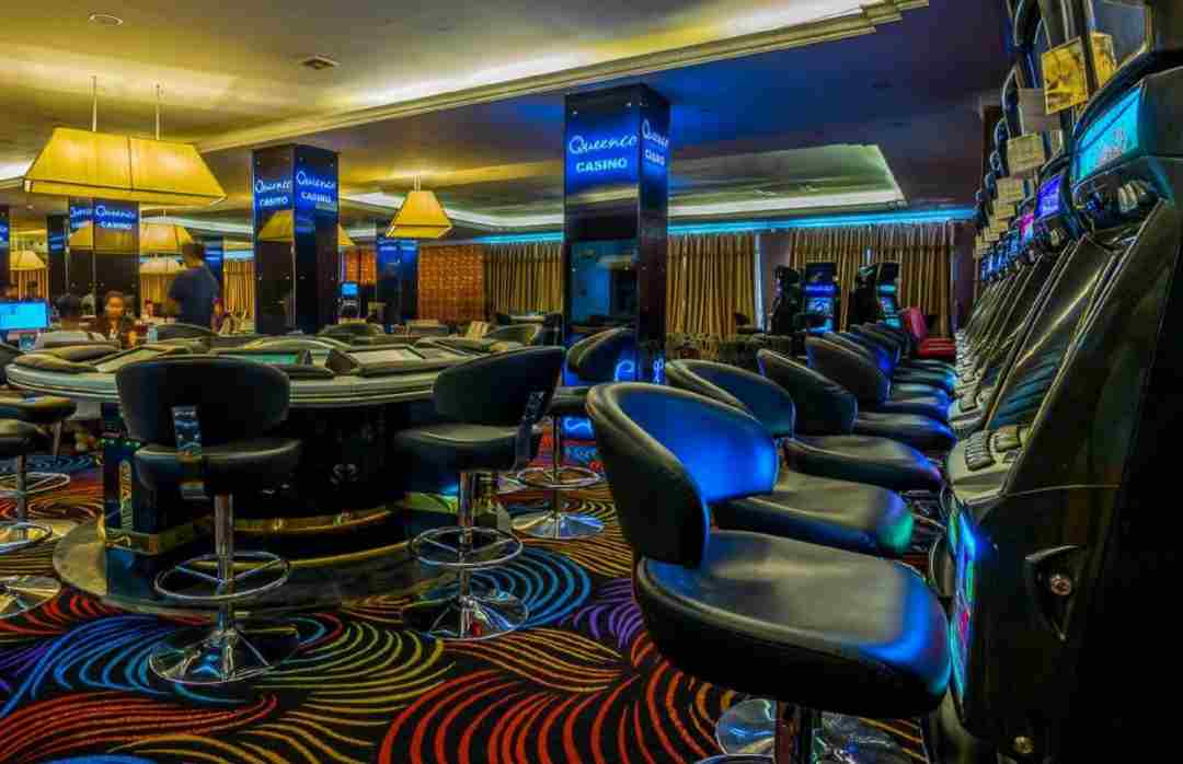 Sòng bạc hiện đại của Queenco Hotel and Casino
