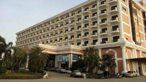 Crown Casino Poipet - Địa điểm hướng đến cho du khách đến Campuchia