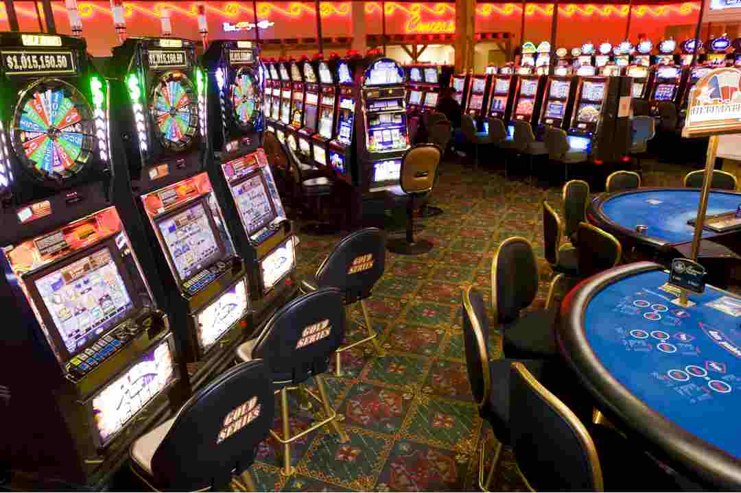 Hàng loạt máy slots game nổi bật tại Le Macau